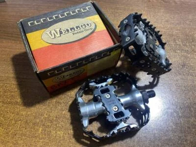 Wellgo BMX 1/2" Bear Trap Pedal Set NEGRO Y PLATEADO (Par) Old/ Mid School Nuevo de Lote Antiguo Foto 1 de 4