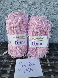 NOS MODA DEA TUTU NYLON COTTON ACRYLIC PETAL PINK 3720/55-572 2 PC YARN CROCHET - Picture 1 of 7