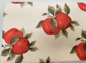 1 Printed Fabric Tablecloth, 60" Round (4-6 people) EURO RED APPLES, VL - Picture 1 of 9