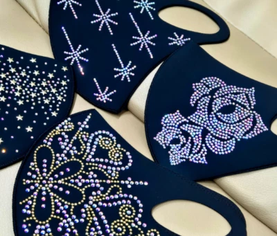 Máscara lavable de neopreno cúbico Foto 1 de 4