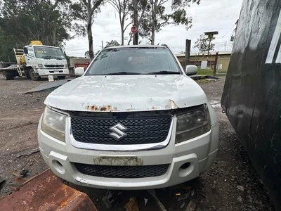 2012 Suzuki Grand Vitara JT Throttle Body 2.4L J24B 08-13 #B697 - image 1 of 4