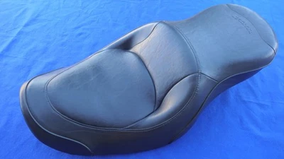 Asiento deportivo Super Glide ancho de cuero genuino Harley Dyna Low Rider FXDXT 1996-03 Foto 1 de 4