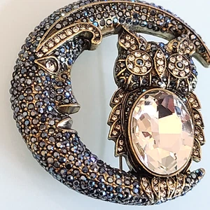 FAB HEIDI DAUS SIGNED MAN ON THE MOON OWL BROOCH FACETED CRYSTAL IRIDESCENT - Picture 1 of 16