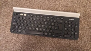 Teclado Logitech Bluetooth K780 (tecla faltante y tecla F1 defectuosa) - Imagen 1 de 6