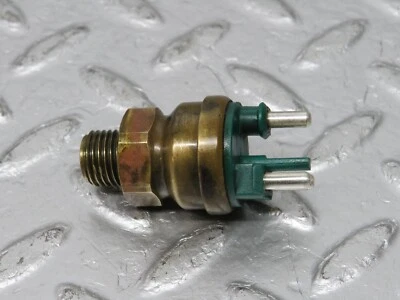 Interruptor de temperatura del ventilador radiador Mercedes-Benz S124 300TE 00654524 Foto 1 de 4