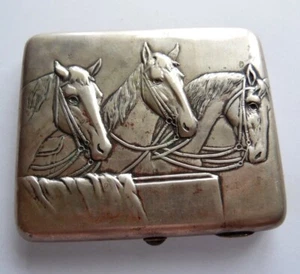 Estuche de cigarrillos ruso antiguo latón caballos URSS - Imagen 1 de 7