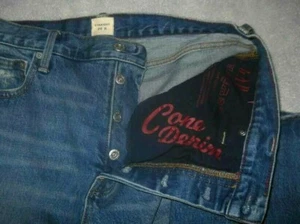 Women's GAP Button Fly  Distressed Jeans Size 30R Measurements 32.5" X 29.5    - Picture 1 of 7