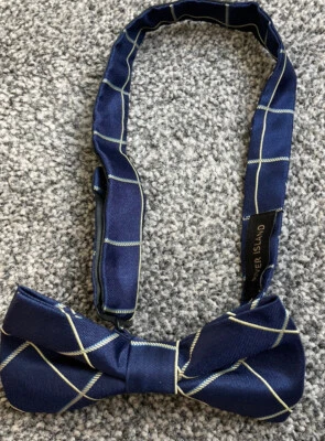 Corbata de moño DickieBow ajustable a rayas azules para hombre River Island poliéster Foto 1 de 2