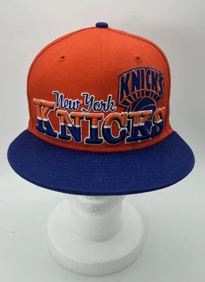NBA Clásico New York Knicks Ajustable Billete Plano Snapback “Daegan 13” Sombrero Raro Foto 1 de 4