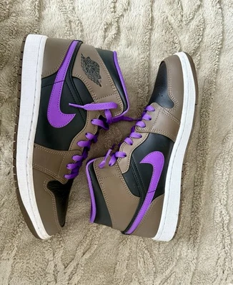 Hombres Talla 10 - Air Jordan 1 Mid Palomino Púrpura Marrón Negro DQ8426-215 Foto 1 de 4