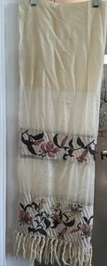 Bufanda de seda marfil transparente de colección para mujer chal envoltura flores bordadas hecha en Francia - Imagen 1 de 4