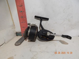 Vintage Mitchell Model 300 Fishing Spinning Reel Made in Taiwan Working - Picture 1 of 3