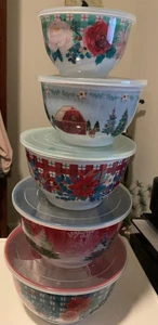 The Pioneer Woman Holiday Melamine Serving Bowl Set with Lids LOT48-27 - Picture 1 of 2