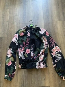 Quiz Floral Blouse 12 - Picture 1 of 8