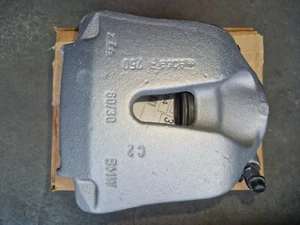 Original BMW Bremssattel Gehäuse vorne rechts 341167 76784 NEU - Bild 1 von 2