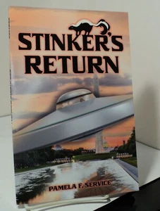 Stinker's Return by Pamela F Service - Dover - 2018 - Picture 1 of 2