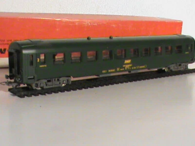 voiture voyageurs HO JOUEF 5293/VOIT COUCHETTES 2 CL SANS INTERIEURS - Photo 1/4