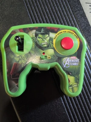 Controle remoto Marvel Avengers XPV HULK SMASH RC somente controle remoto de substituição - Imagem 1 de 3