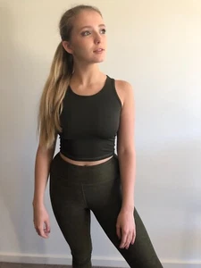 Women Athletic Workout Running Yoga Gym Top  Sleeveless Halfbody Vests olive - Picture 1 of 3