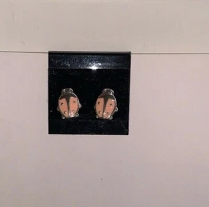 Entzückende rosa silberfarbene Marienkäfer Ohrstecker - Bild 1 von 3