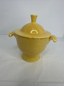FiestaWare Yellow Sugar Bowl With Lid Scroll 1936-1941 Homer Laughlin Flaws - Picture 1 of 9