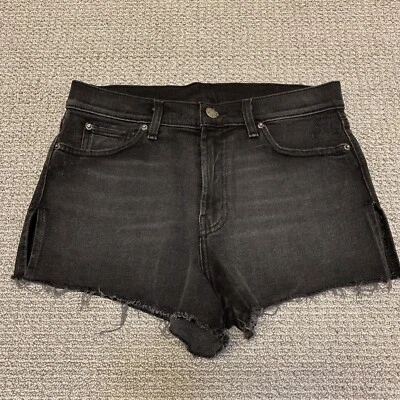 Bermuda Urban Outfitters BGD Feminina 29 Tom Girl Cintura Média Preta Fenda Lateral Cortada - Imagem 1 de 4