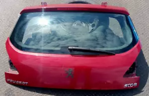 2012 PEUGEOT 3008 REAR TAILGATE BOOTLID RED WITH WIPER & DOOR LOCK CATCH - Picture 1 of 13