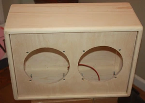 Rawcabs 2x8 Rear Load Close Back Leer Kiefer Lautsprecherbox - Bild 1 von 4