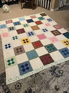 VINTAGE HAND STITCHED COLORFUL QUILT HAND PIECED Block PATCHWORK - Picture 1 of 9
