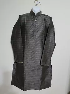 Pigiama uomo INDIANO/PAKISTANO tradizionale ABBIGLIAMENTO KURTA taglia 40"/PETTO:46" - Foto 1 di 7