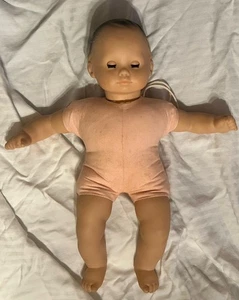 Pleasant Company American Girl #14 Early Bitty Baby Puppe braune Haare Augen Vintage - Bild 1 von 13
