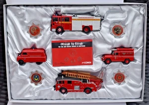 Hampshire Fire Rescue CC99152 Corgi CORGI Set Service Vehicle Badge Boxed - Picture 1 of 2