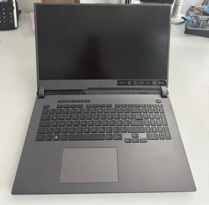 Asus ROG Strix G17 G713RM-LL108W Ryzen 9 6900HX 3,3GHz, 16GB , RTX 3060 Defekt - Bild 1 von 12