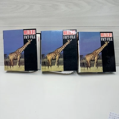 Wildlife Fact File Lot 3 Binders Animal Cards Set Mammals Birds Reptiles Vintage Foto 1 de 4