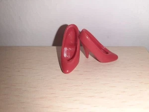 SCARPE BARBIE HAPPY HOLIDAYS 1995 MAGIA DELLE FESTE WIDE PUMPS ROSSE VINTAGE - Foto 1 di 5