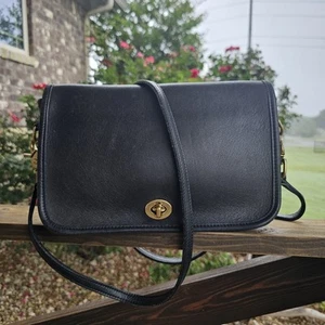 Vintage Coach 9755 Penny Pocket Rectangle Purse Black Leather Crossbody Classic - Picture 1 of 8