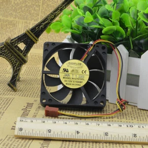 Großes Luftvolumen Kühlgebläse R127015DL 12V 0,10a 70*70*15mm - Afbeelding 1 van 2