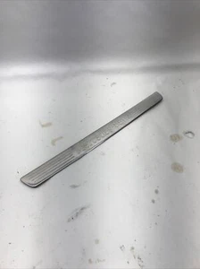 ✪ 2014 - 2020 MERCEDES CLA250 W117 FRONT RIGHT DOOR SILL SCUFF CHROME PLATE OEM - Picture 1 of 6