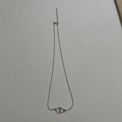 Collar Doble Corazón, Cierre Langosta. Color plata, bisutería 17,5-19,5 Foto 1 de 4