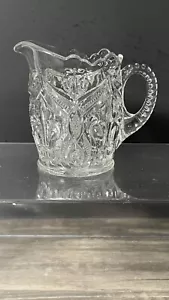 "Jarra antigua EAPG Adams Princess pluma crema vidrio prensado transparente 6""" - Imagen 1 de 11