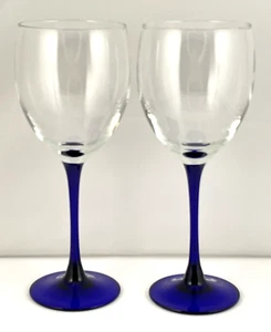 Copas de vino Luminarc Francia patrón "Neptuno" azul cobalto 8 1/8" (2 piezas) - Imagen 1 de 6