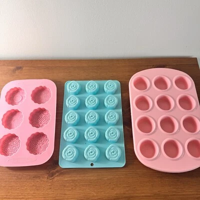 Lot of 3 Silicone Ice Chocolate Candle Soap Mold Rose Beginner Bundle Baking - Image 1 of 4