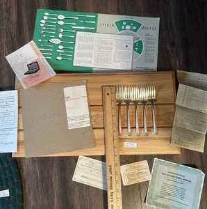 Vtg Prestige BORDEAUX Grapevine Silver-plate Flatware 5 Salad Forks 6.5” (Lot1) - Picture 1 of 10