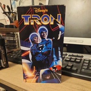 Tron (VHS, 1995) - Picture 1 of 8