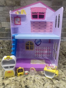 Shopkins Disney Happy Places Happy Townhouse con decoración exclusiva para el hogar Belle - Imagen 1 de 7