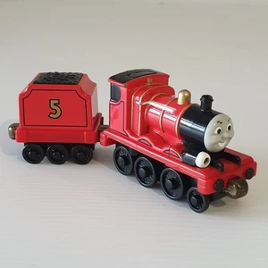 James Battery Diecast Train And Tender Thomas And Friends Magnet Train 2006 Work - Picture 1 of 19