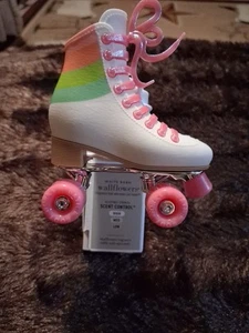 Bath & Body Works RETRO ROLLER SKATE Adjustable Scent Control Wallflowers Plug - Picture 1 of 3