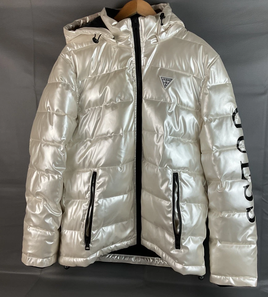 Chaqueta acolchada con capucha holográfica Guess para hombre M usada Foto 1 de 4