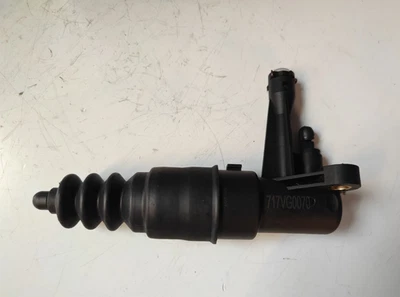 Clutch Slave Cylinder Fits Audi/Porsche/Skoda/VW  OE-8E0721257F — 第 1/4 张图片
