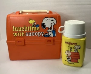 Thermos pranzo anni 60 scuola PEANUTS ora pranzo Snoopy Woodstock - Foto 1 di 17